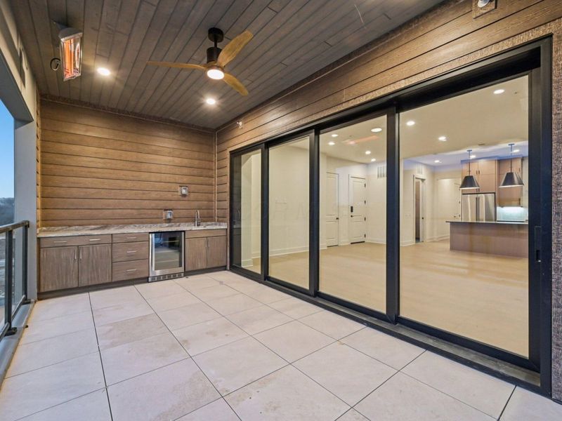 2867 Kobuk Drive, Unit 402, Columbus, OH 43228 Photo 17