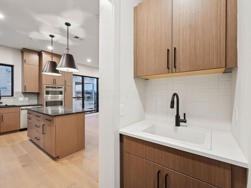 2867 Kobuk Drive, Unit 402, Columbus, OH 43228 Photo 28