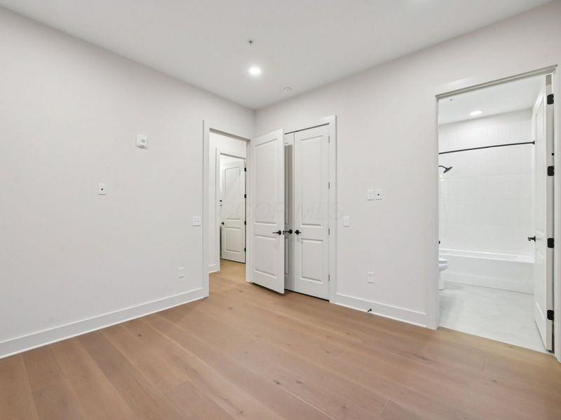 2867 Kobuk Drive, Unit 402, Columbus, OH 43228 Photo 33