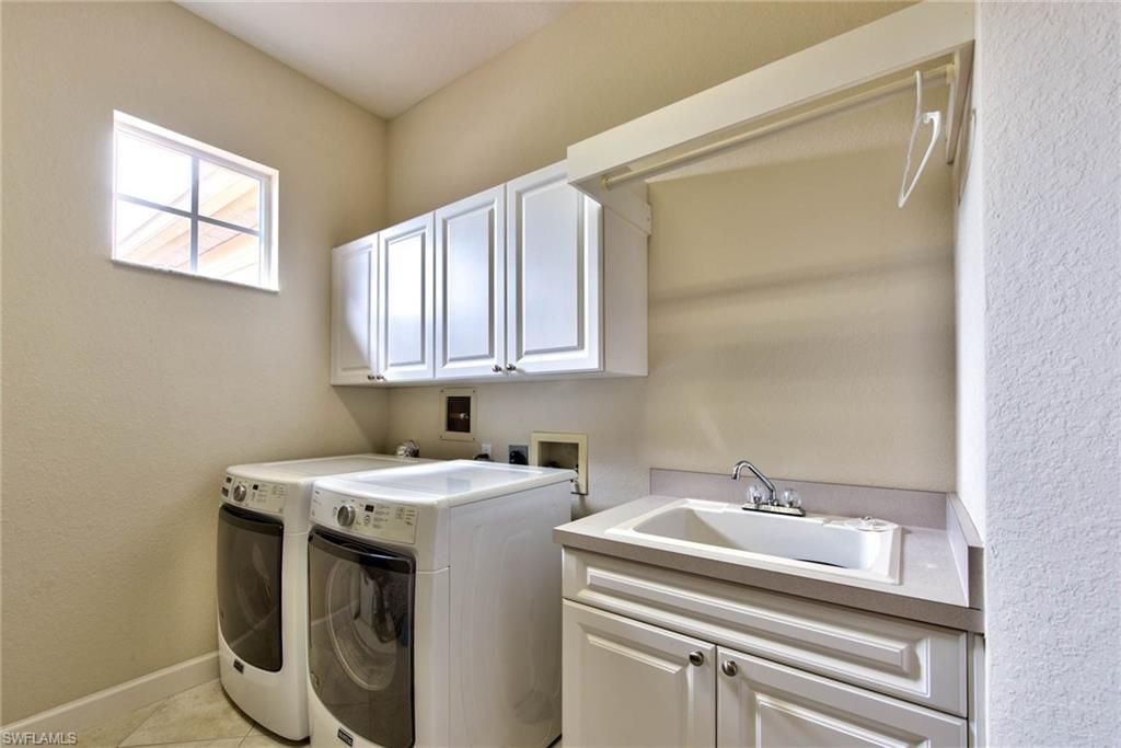 9657 Cypress Hammock Cir, Unit 202, Estero, FL 34135 Photo