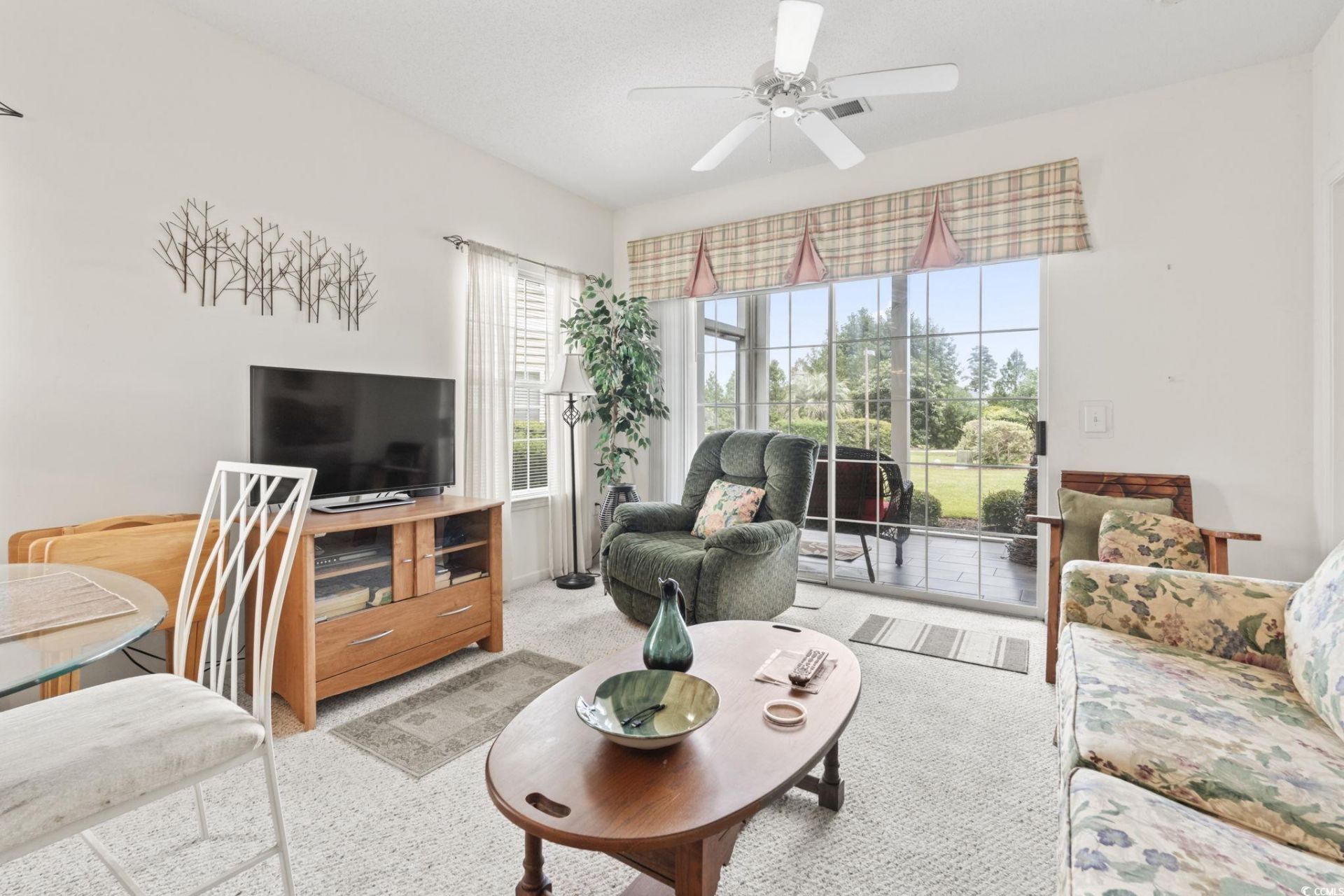 2020 Cross Gate Blvd. Photo 12