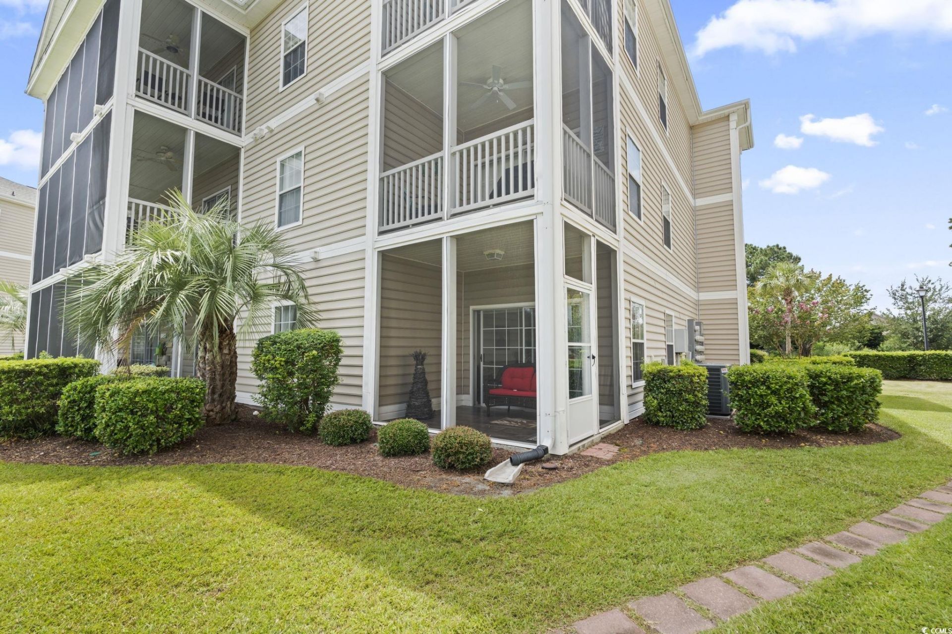 2020 Cross Gate Blvd. Photo 23
