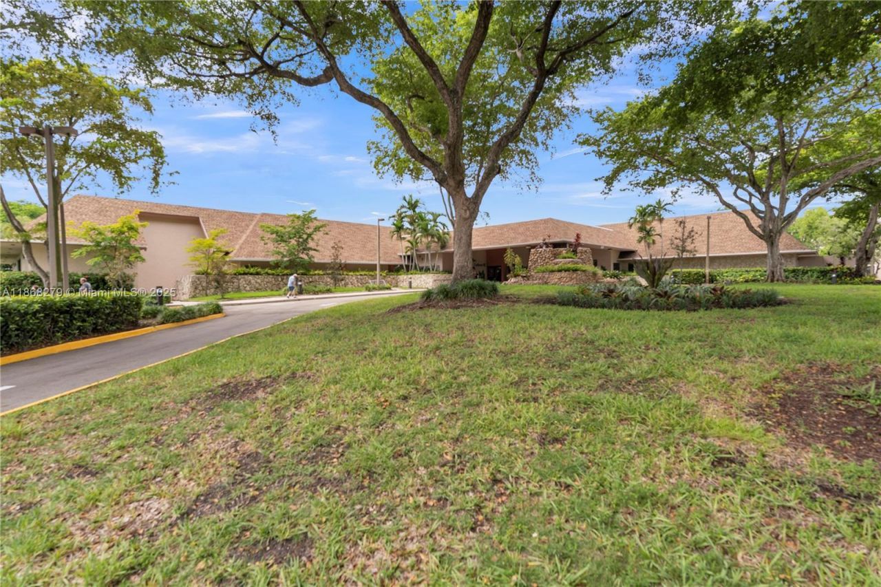 2521 NW 104th Ave, Unit 307, Sunrise, FL 33322 Photo