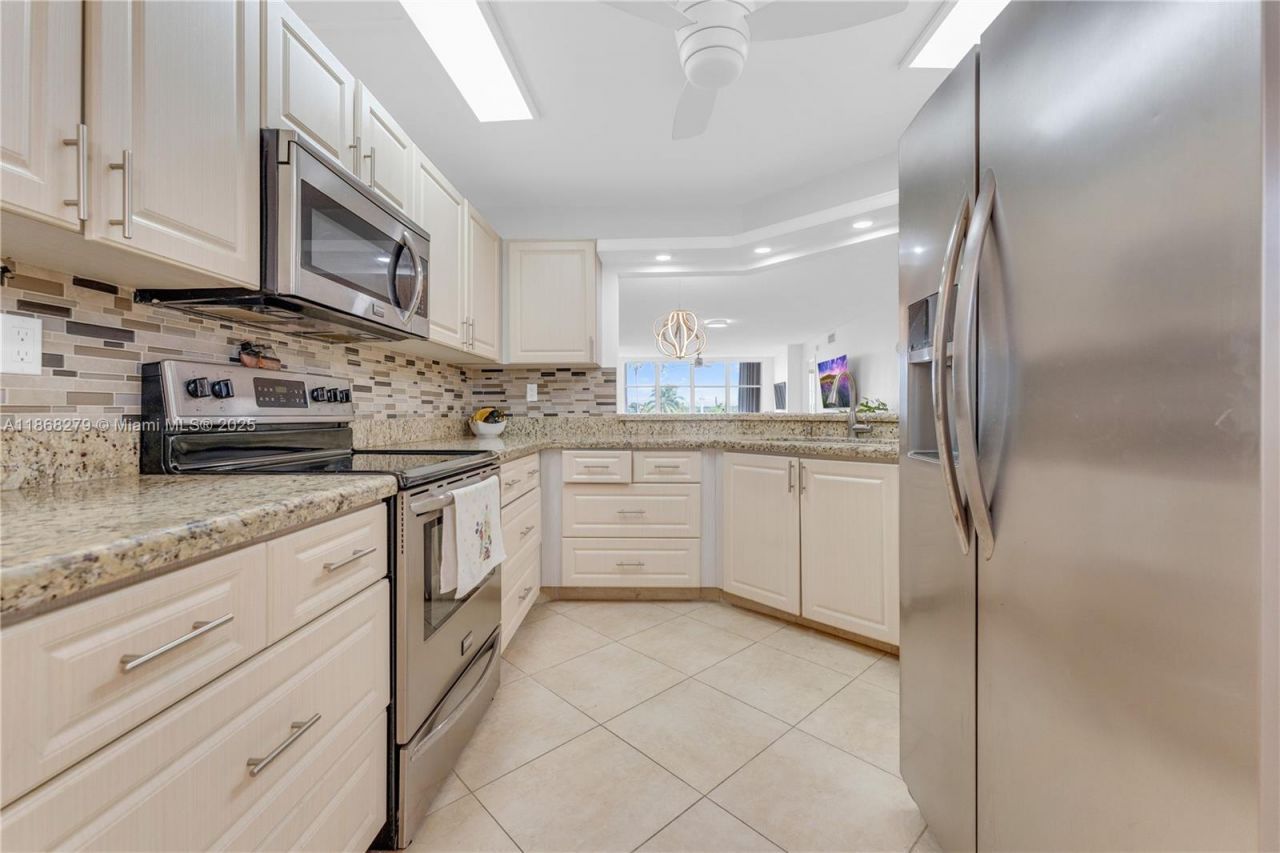 2521 NW 104th Ave, Unit 307, Sunrise, FL 33322 Photo