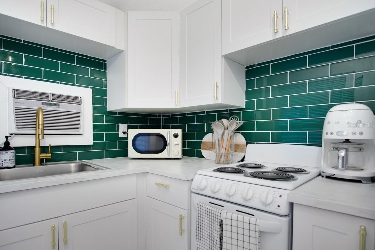 719 8th Street N, Saint Petersburg, FL 33701 Photo