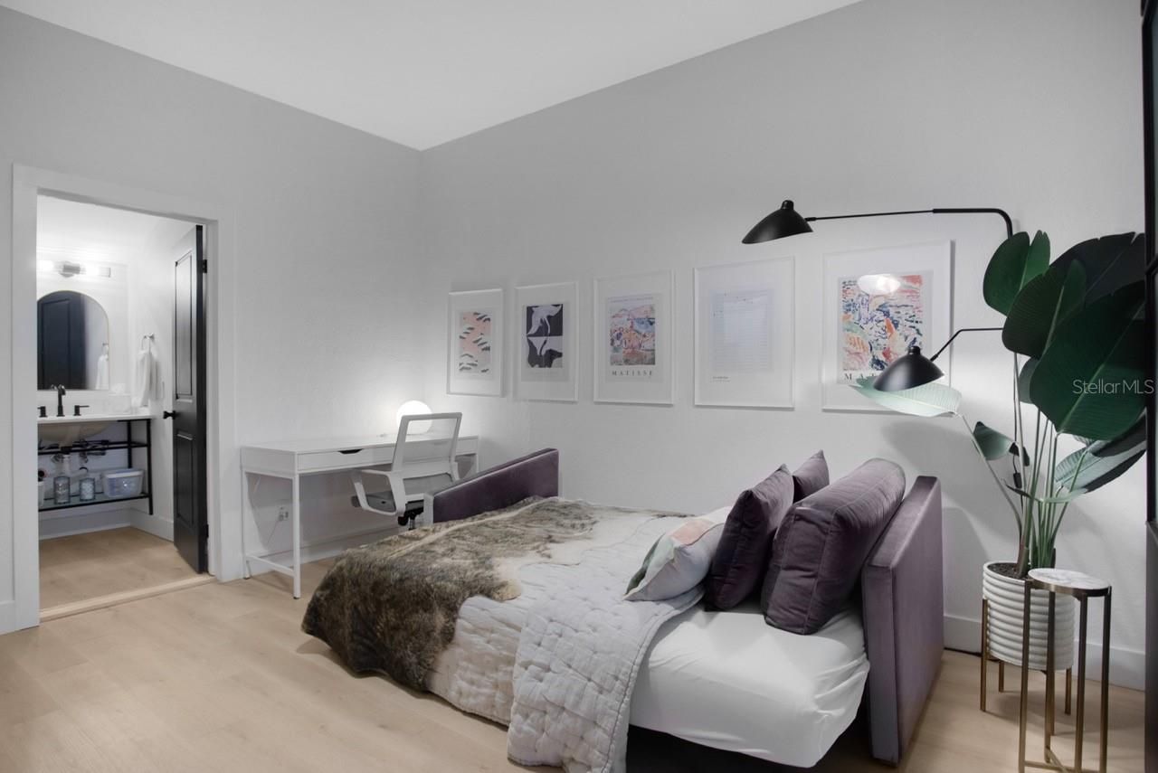 719 8th Street N, Saint Petersburg, FL 33701 Photo