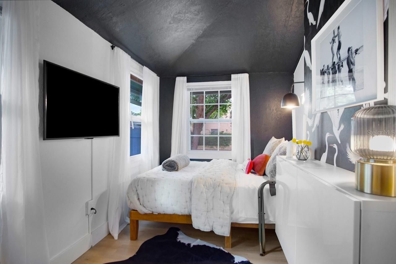 719 8th Street N, Saint Petersburg, FL 33701 Photo