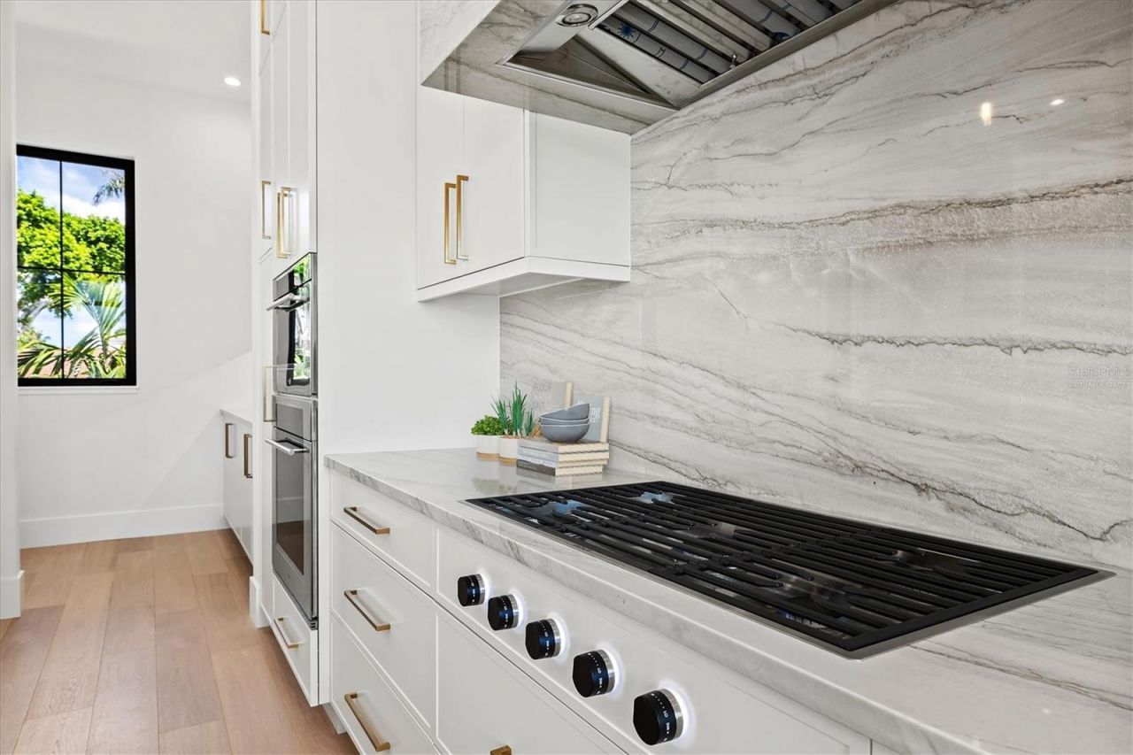 524 Halyard Ln, Longboat Key, FL 34228 Photo