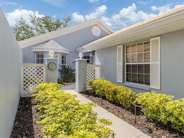 579 CLUBSIDE CIRCLE, Unit 37, VENICE, FL 34293