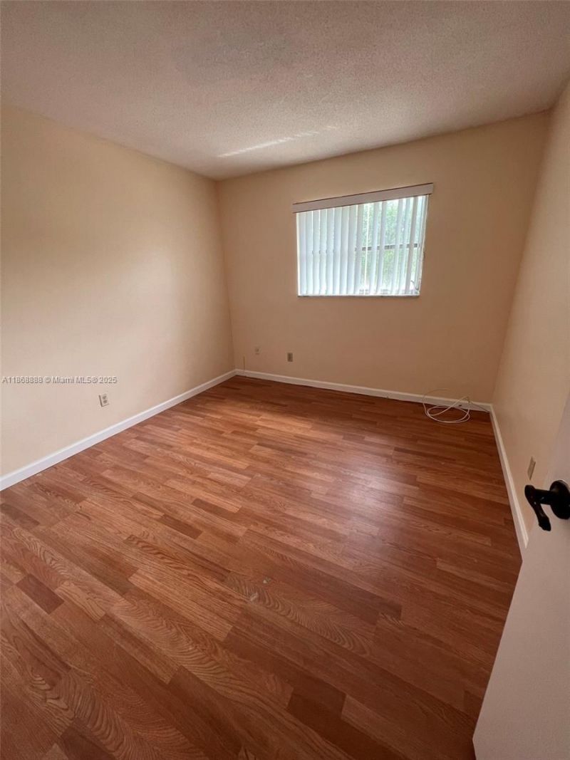 2605 NW 47th Ter, Unit 103, Lauderdale Lakes, FL 33313 Photo