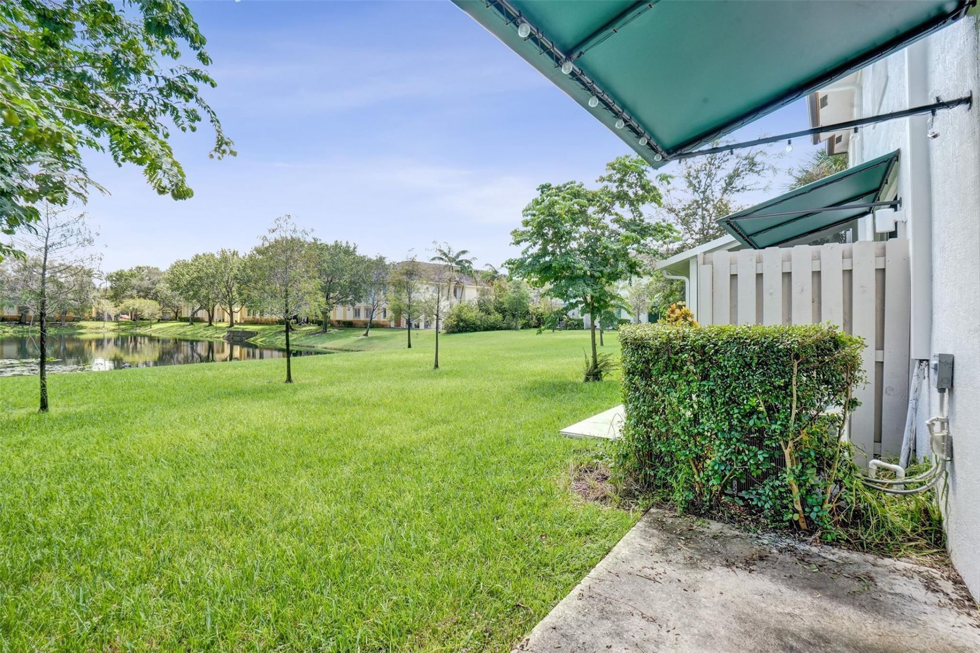 4748 SW 63rd Terrace, Unit 4748, Davie, FL 33314 Photo