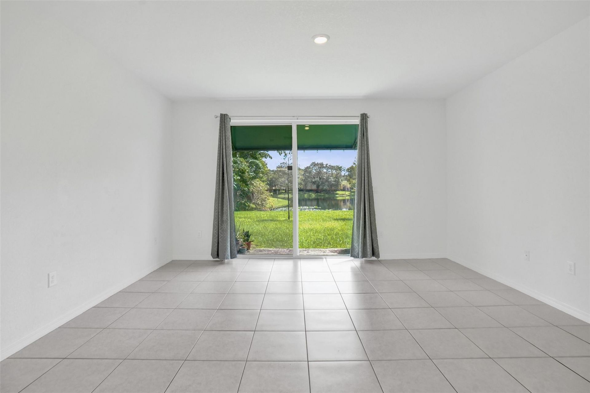 4748 SW 63rd Terrace, Unit 4748, Davie, FL 33314 Photo