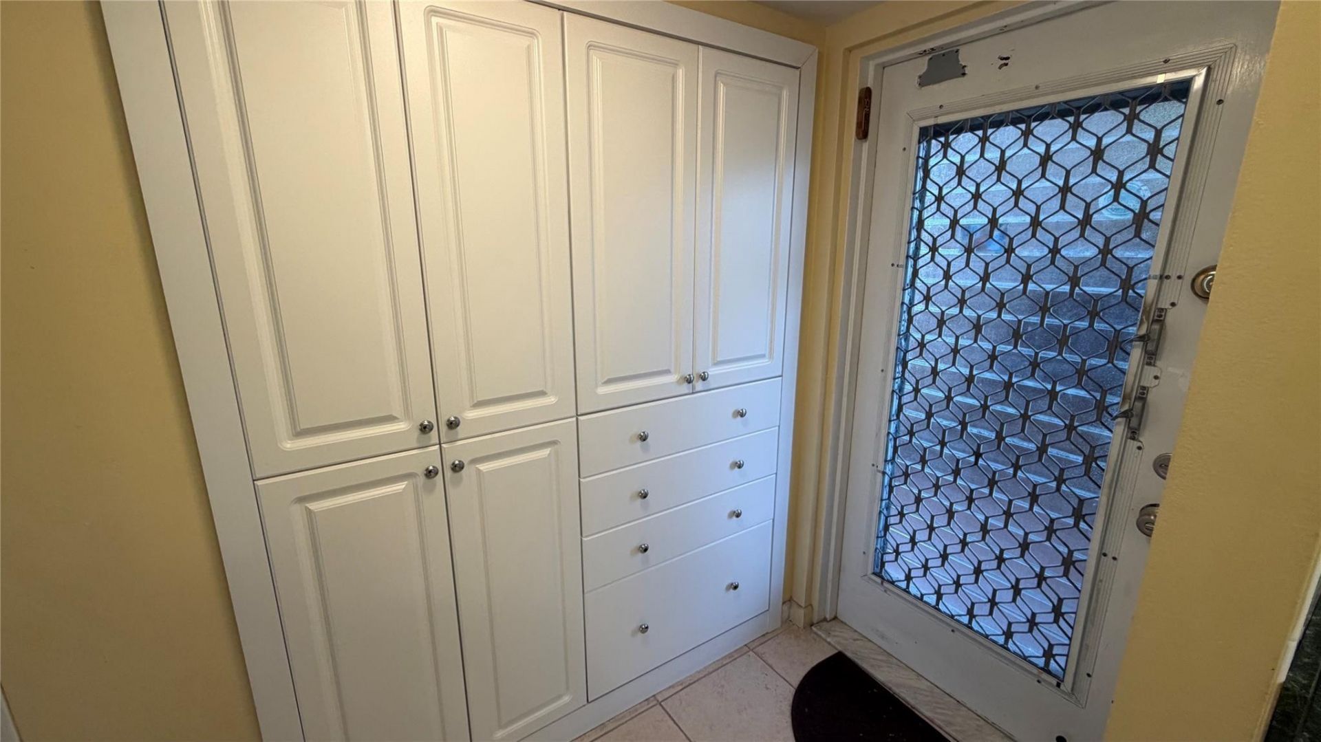 9261 Sunrise Lakes Boulevard, Unit 212, Sunrise, FL 33322 Photo