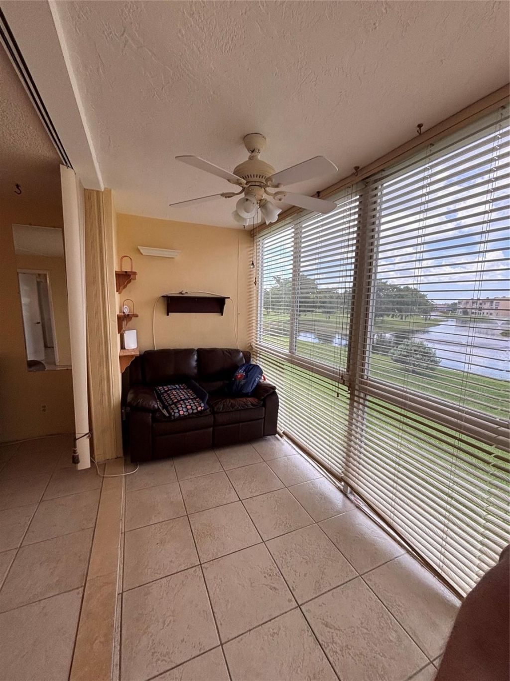 9261 Sunrise Lakes Boulevard, Unit 212, Sunrise, FL 33322 Photo