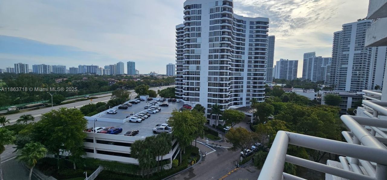 3300 NE 192nd St, Unit 1012, Aventura, FL 33180 Photo