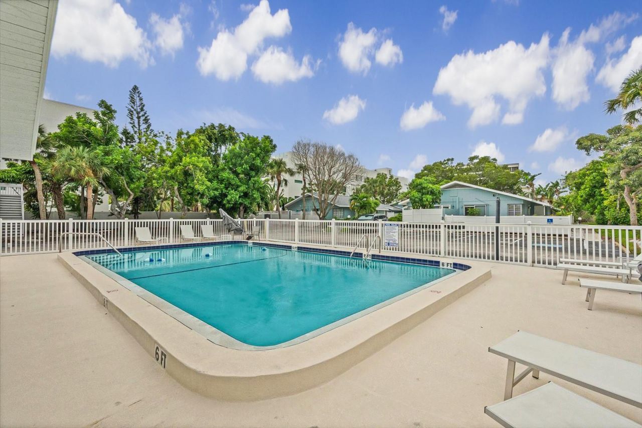 170 Roosevelt Drive, Unit 1, Sarasota, FL 34236 Photo