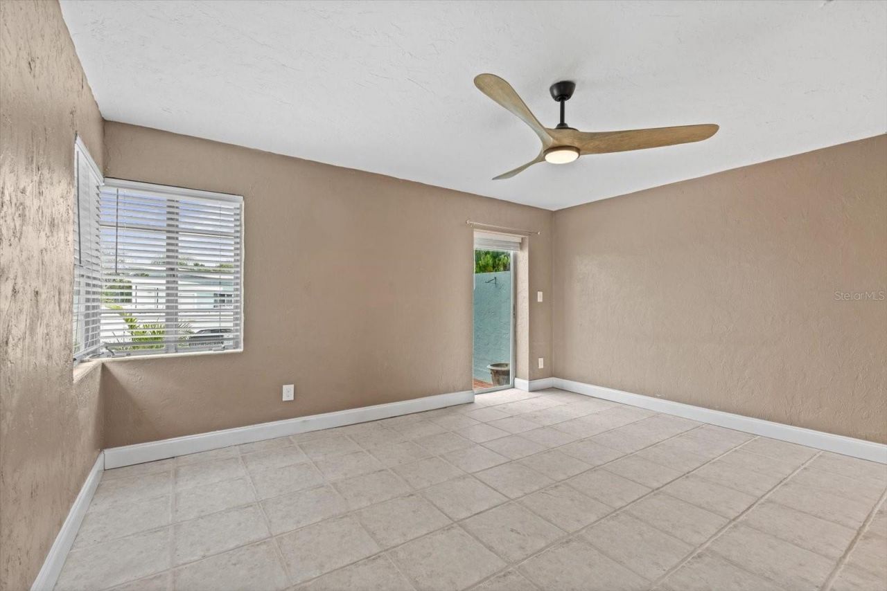 170 Roosevelt Drive, Unit 1, Sarasota, FL 34236 Photo
