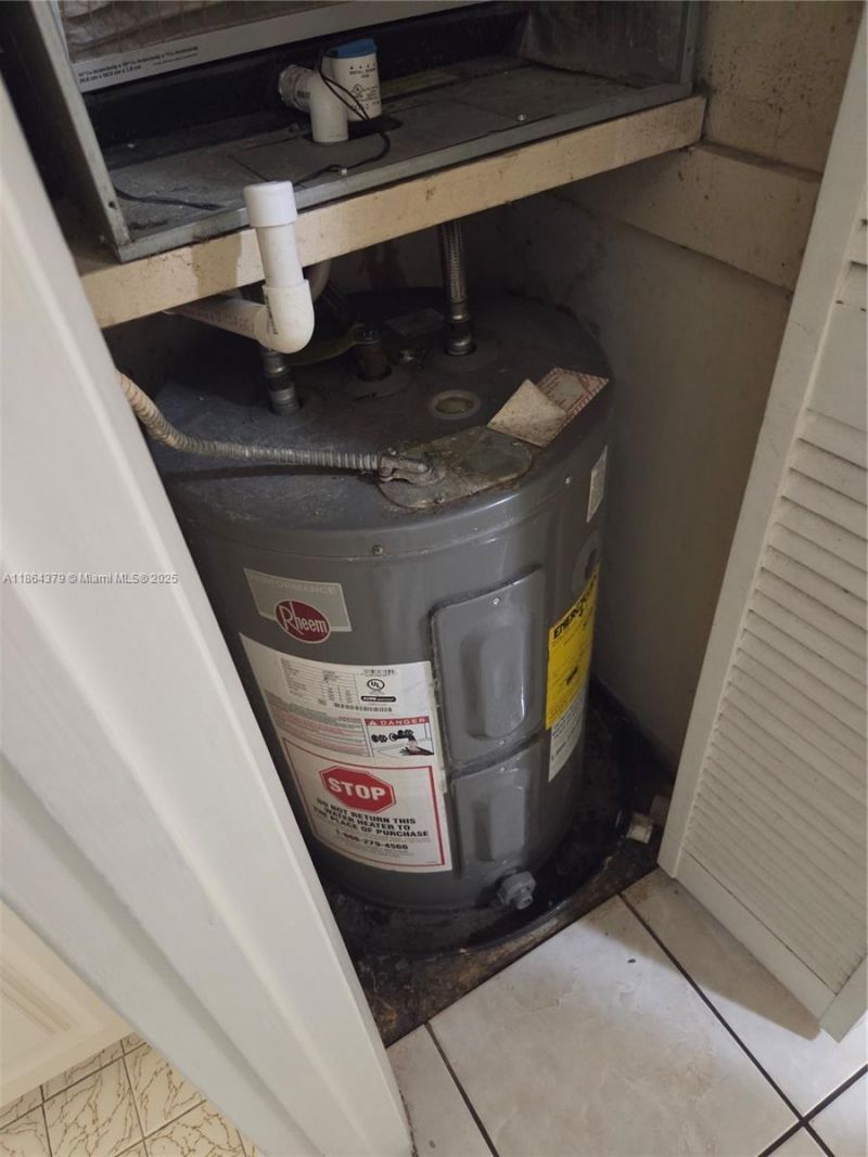 14165 SW 87th St, Unit D103, Miami, FL 33183 Photo