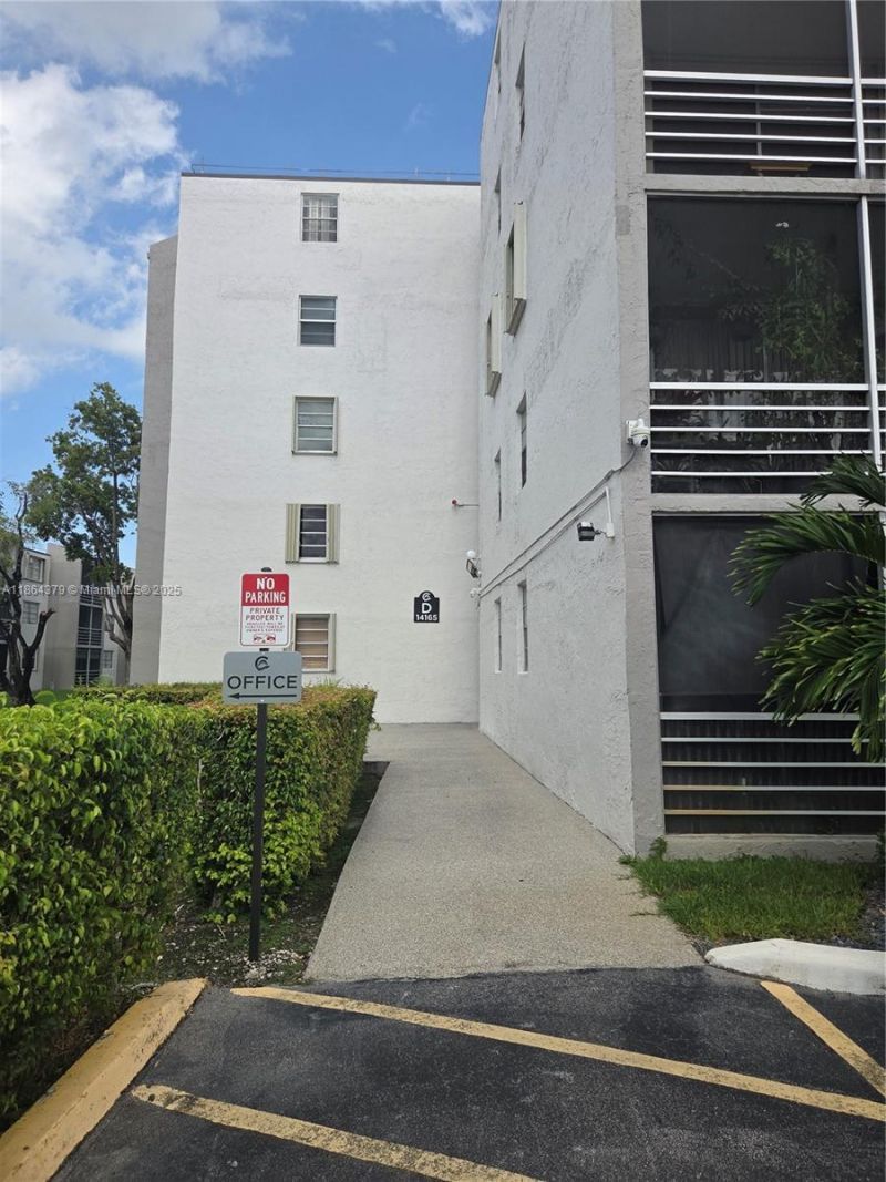 14165 SW 87th St, Unit D103, Miami, FL 33183 Photo