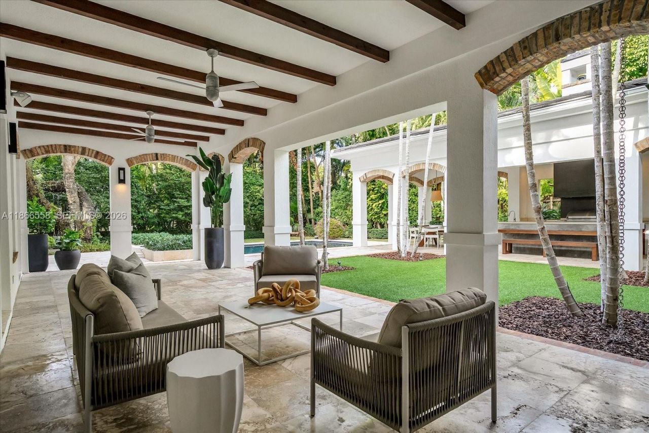 2820 Brickell Ave, Miami, FL 33129 Photo