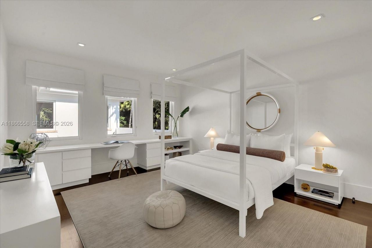 2820 Brickell Ave, Miami, FL 33129 Photo