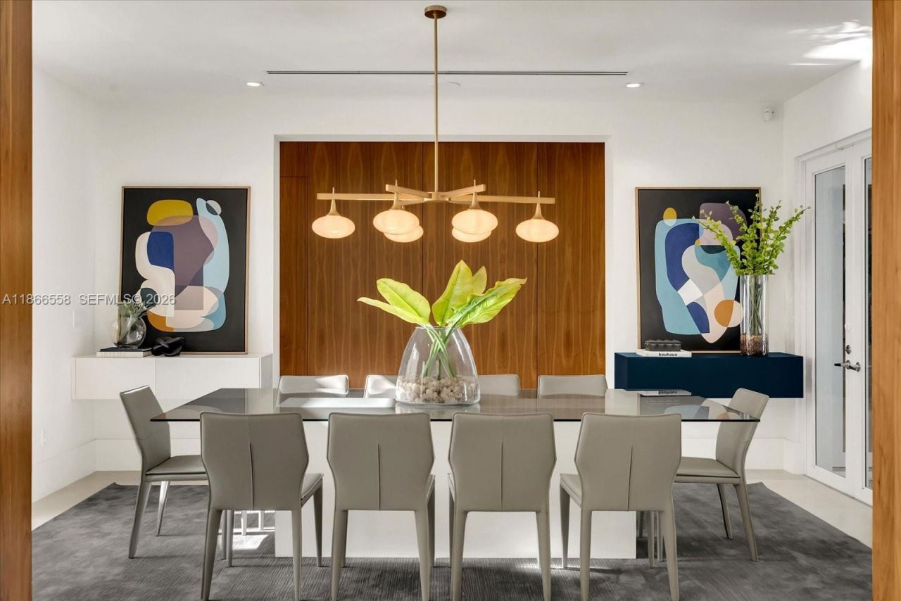 2820 Brickell Ave, Miami, FL 33129 Photo