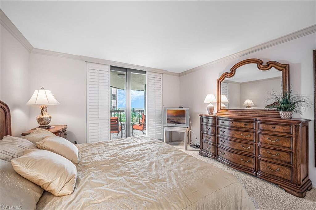 4551 Gulf Shore Blvd N, Unit 605, Naples, FL 34103 Photo