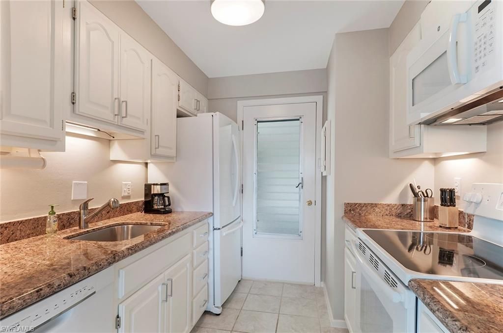 1300 Gulf Shore Blvd N, Unit 406, Naples, FL 34102 Photo