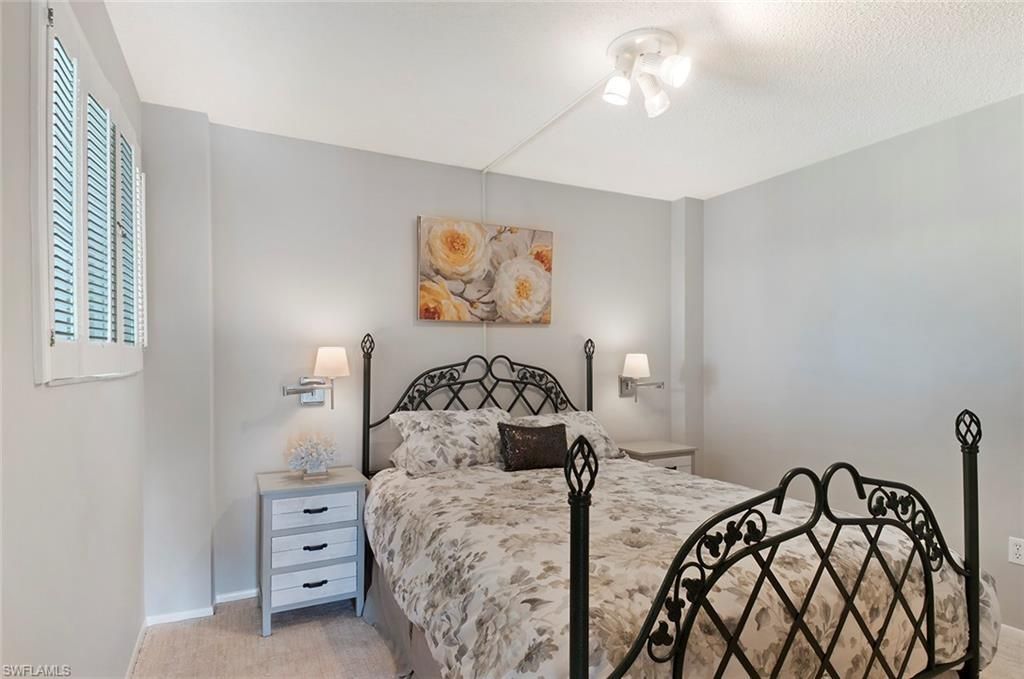 1300 Gulf Shore Blvd N, Unit 406, Naples, FL 34102 Photo