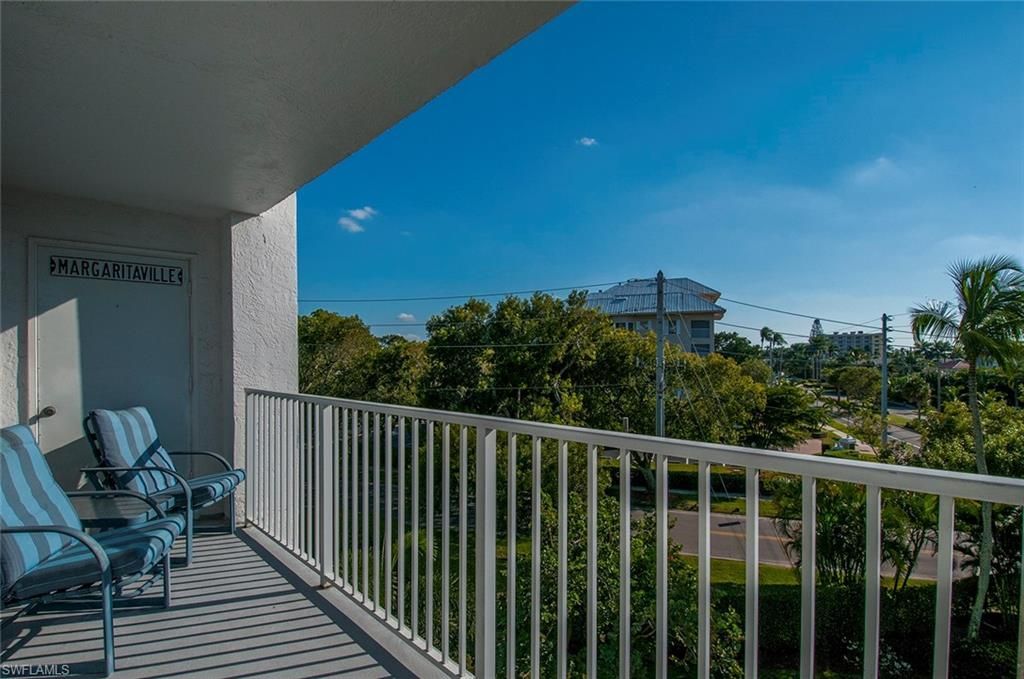1300 Gulf Shore Blvd N, Unit 406, Naples, FL 34102 Photo