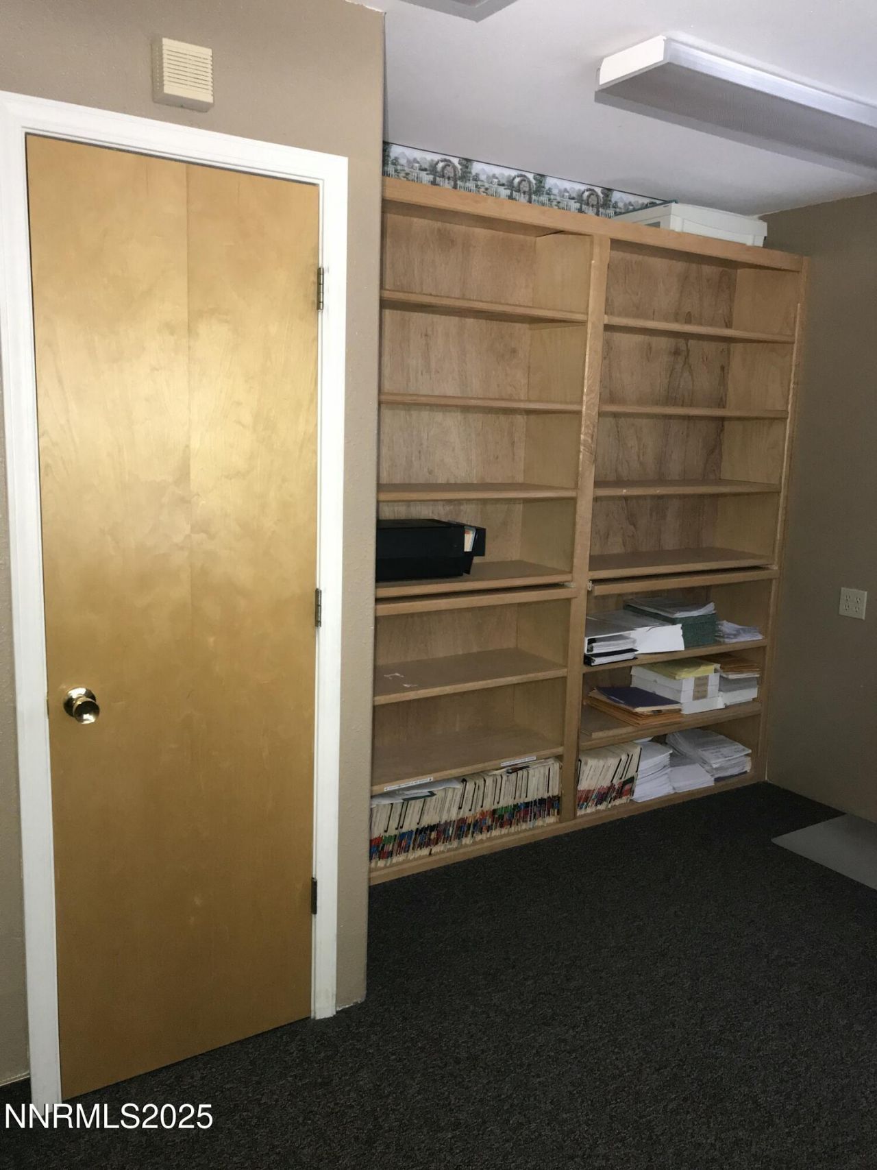 404 S Pratt Avenue, Carson City, NV 89701 Photo