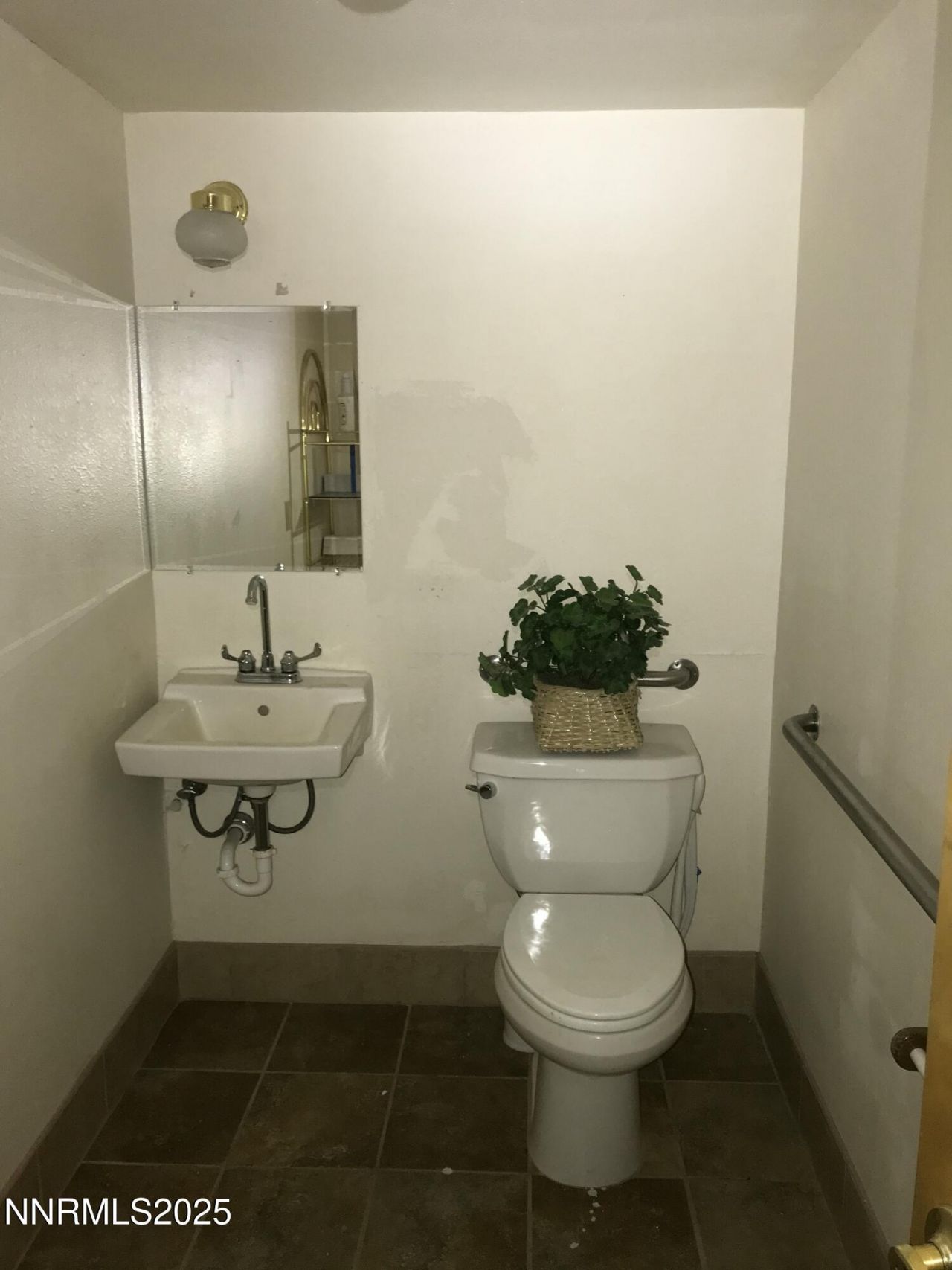 404 S Pratt Avenue, Carson City, NV 89701 Photo