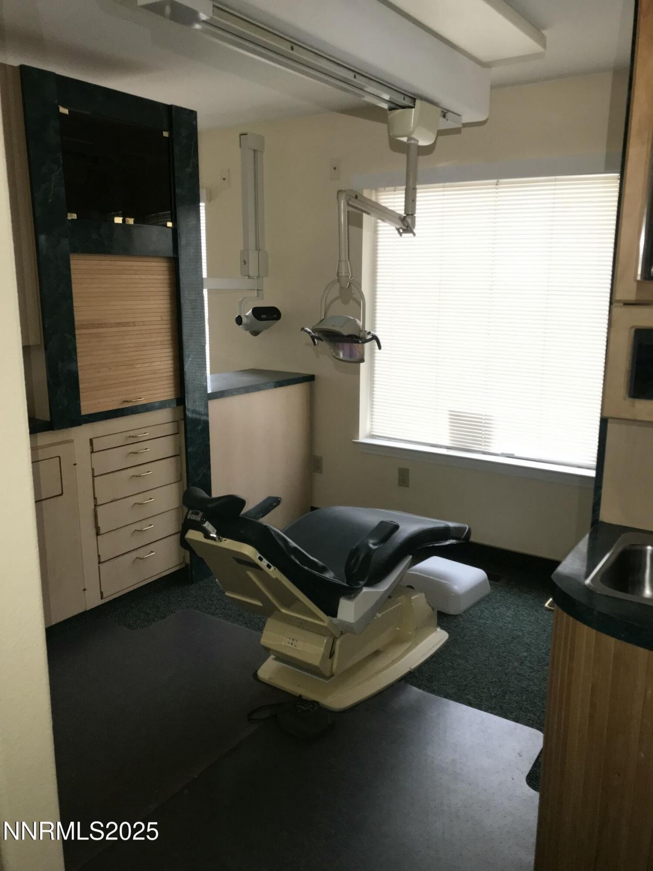 404 S Pratt Avenue, Carson City, NV 89701 Photo