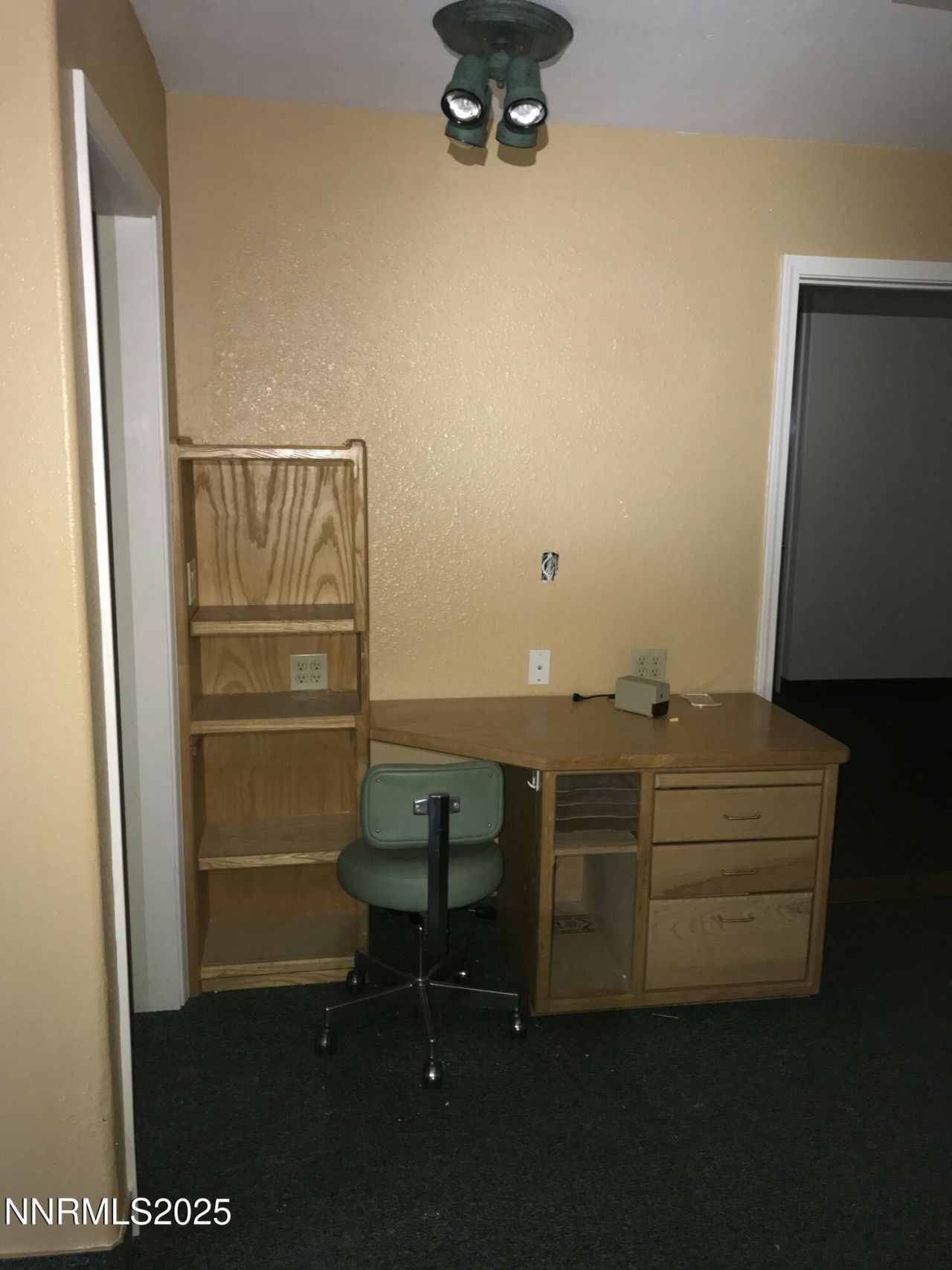 404 S Pratt Avenue, Carson City, NV 89701 Photo