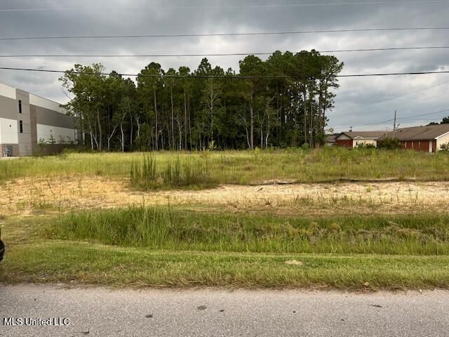 3701 Bienville Boulevard, Ocean Springs, MS 39564 Main Photo