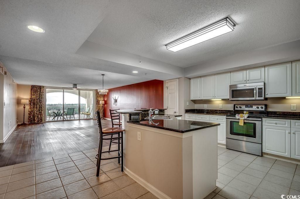 2151 Bridgeview Ct. Photo 4