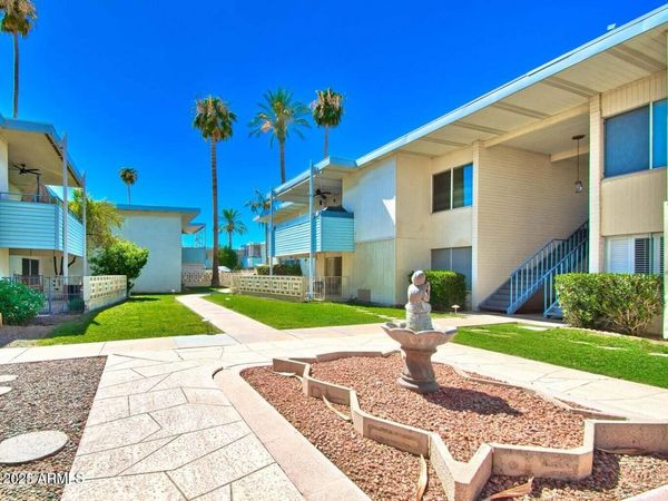 100 W MARYLAND Avenue, Unit P2, Phoenix, AZ 85013