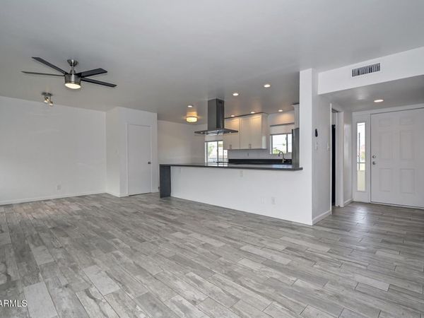 100 W MARYLAND Avenue, Unit P2, Phoenix, AZ 85013