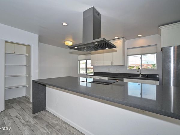 100 W MARYLAND Avenue, Unit P2, Phoenix, AZ 85013