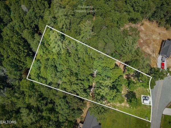 515 Ferry Bend Tr, Crossville, TN 38571