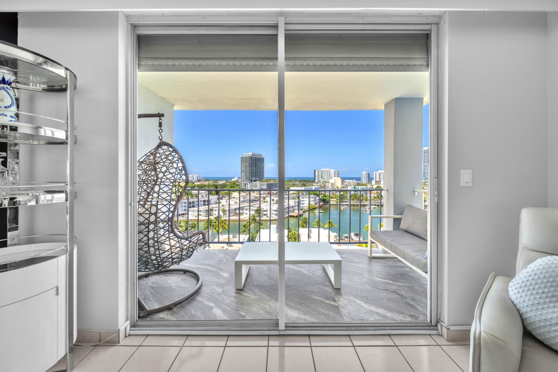 6900 Bay Drive, Unit 11i, Miami Beach, FL 33141 Photo