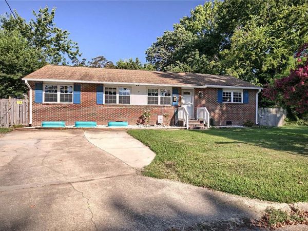 7 Maverick Court, Hampton, VA 23669