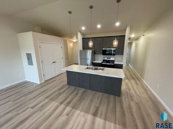 9308 W 32nd St, Unit 4, Sioux Falls, SD 57106