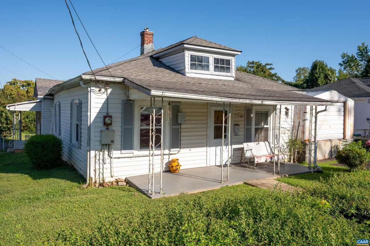 1101 Forest St, Charlottesville, VA 22903 Main Photo