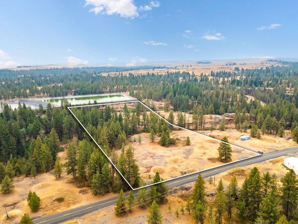 17700Blk W Williams Lake Rd, Spokane, WA 99004