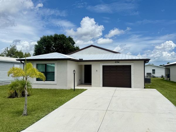 6724 Lila Court, Fort Pierce, FL 34951