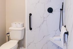 9429 S Chelsea Road photo 4