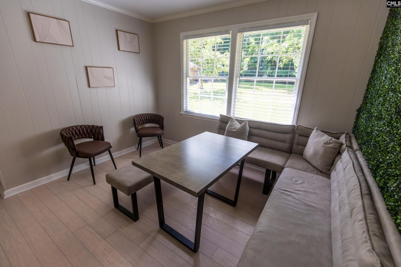 9429 S Chelsea Road Photo 9