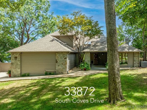 33872 S Coves Drive, Afton, OK 74331