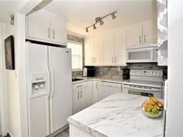 2801 N Pine Island Rd, Unit 208, Sunrise, FL 33322